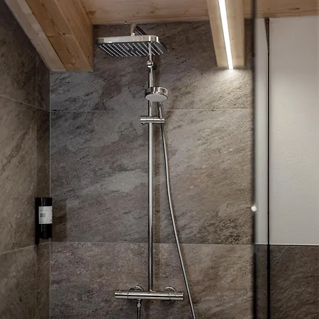 シャレー Selda *